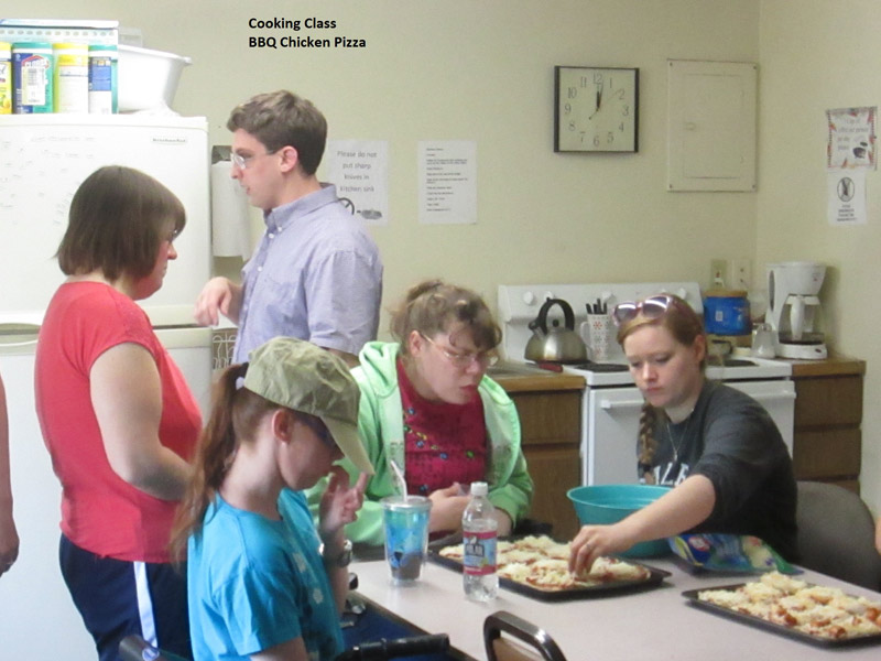 Comm-Supports-Cooking-Class